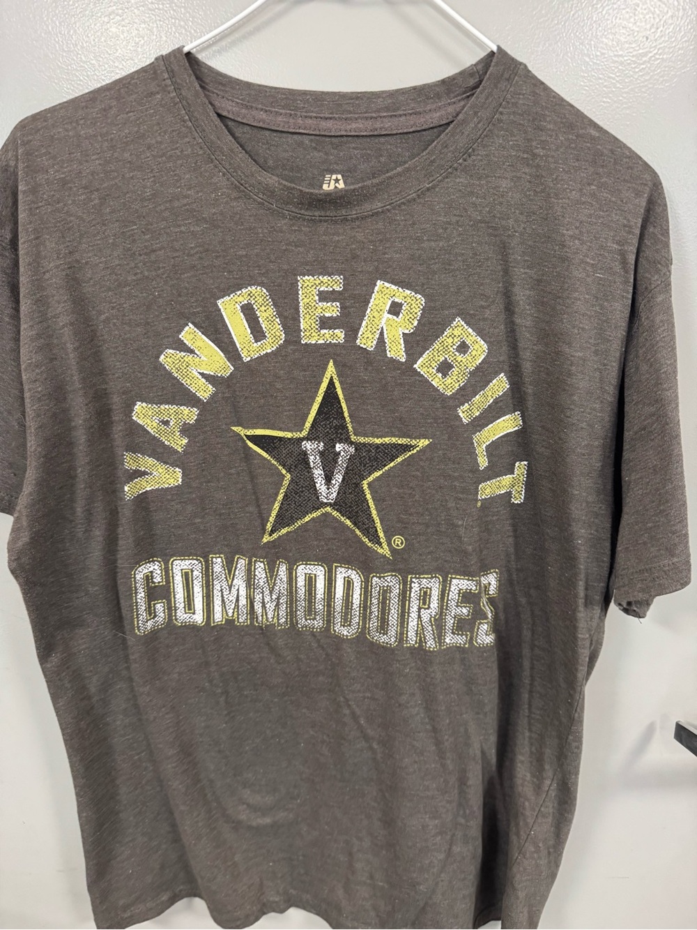 J. America Vanderbilt Commodores Gray and Yellow Graphic Tee-Size Large